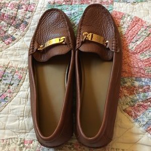 Coach โOliveโ Saddle Tan Pebble Leather Loafers